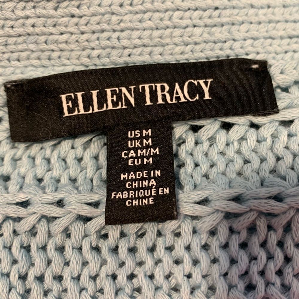 Ellen Tracy baby blue knit sweater with bell sleeves size medium - Picture 6 of 7